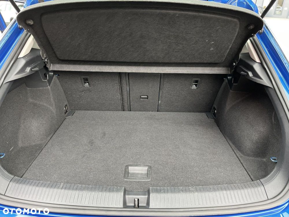 Volkswagen T-Roc - 17