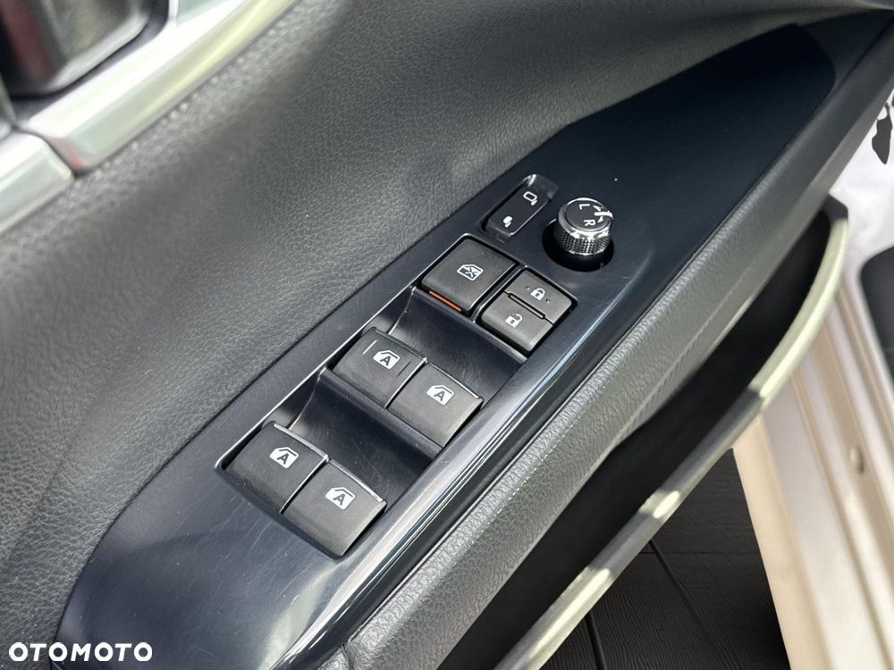 Toyota Camry 2.5 Hybrid Comfort CVT - 22