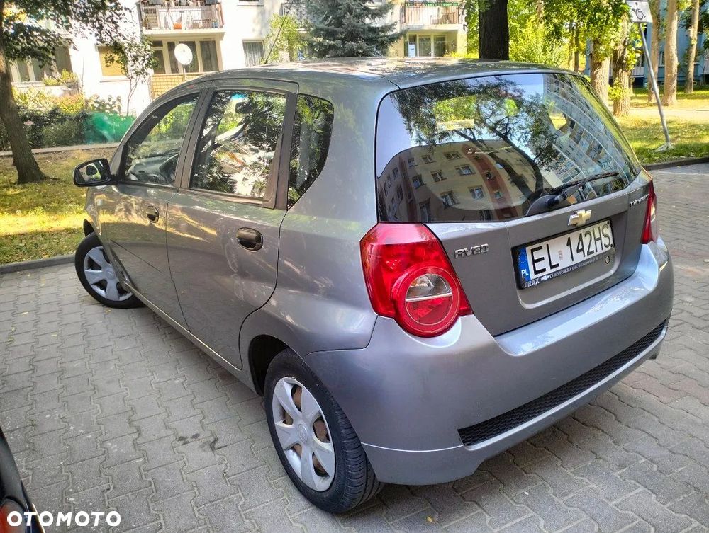 Chevrolet Aveo 1.2 16V Base - 3