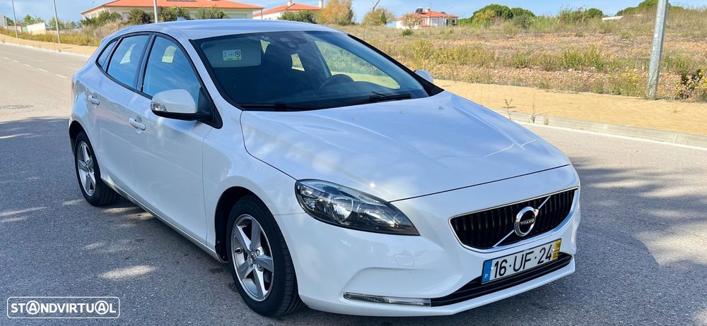 Volvo V40 2018 photo 2