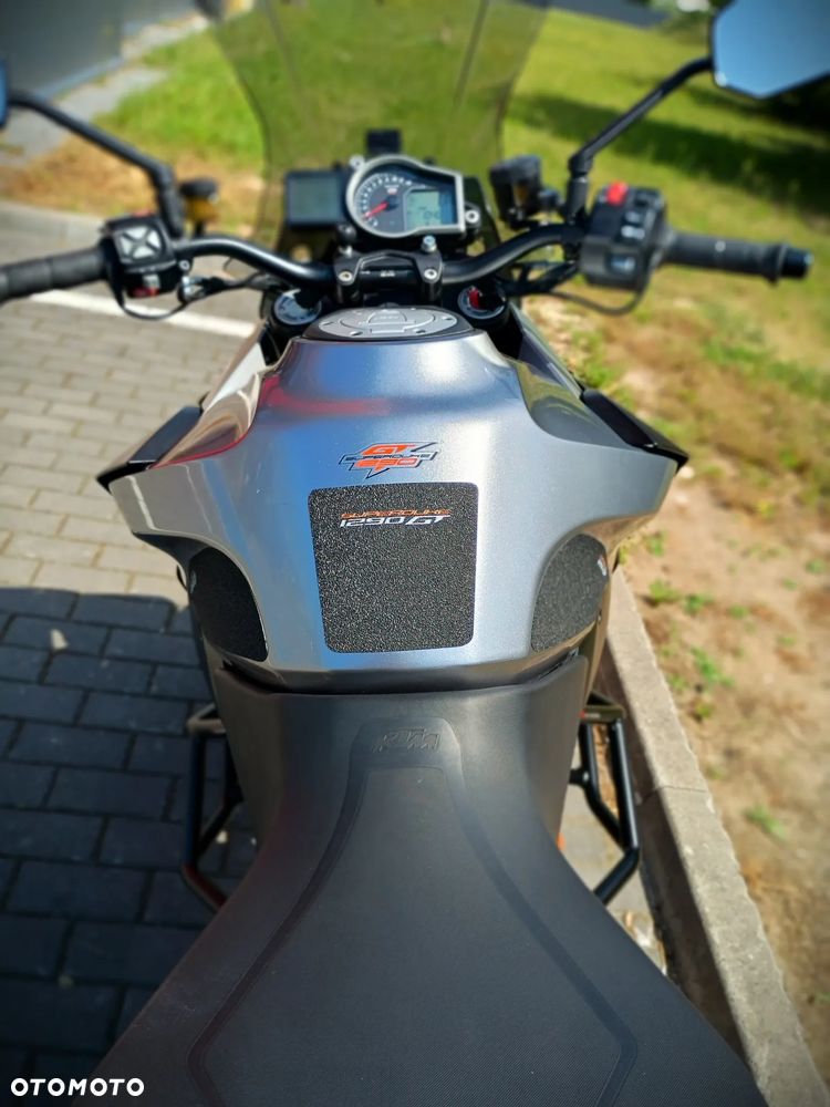 KTM Super Duke - 12