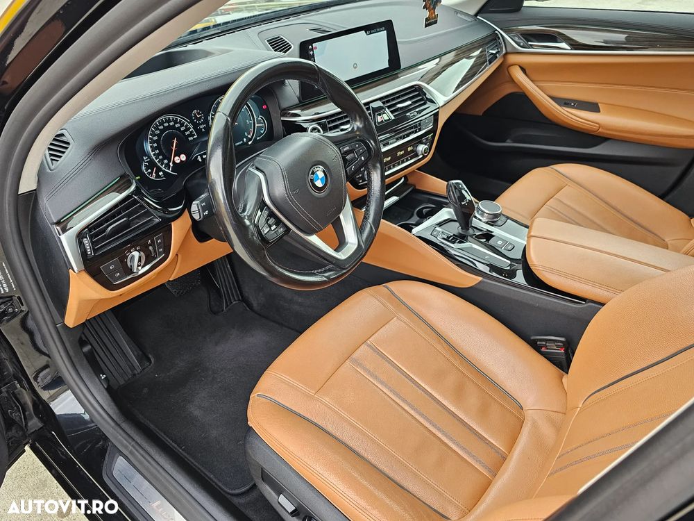 BMW Seria 5 520d Aut. Luxury Line - 8