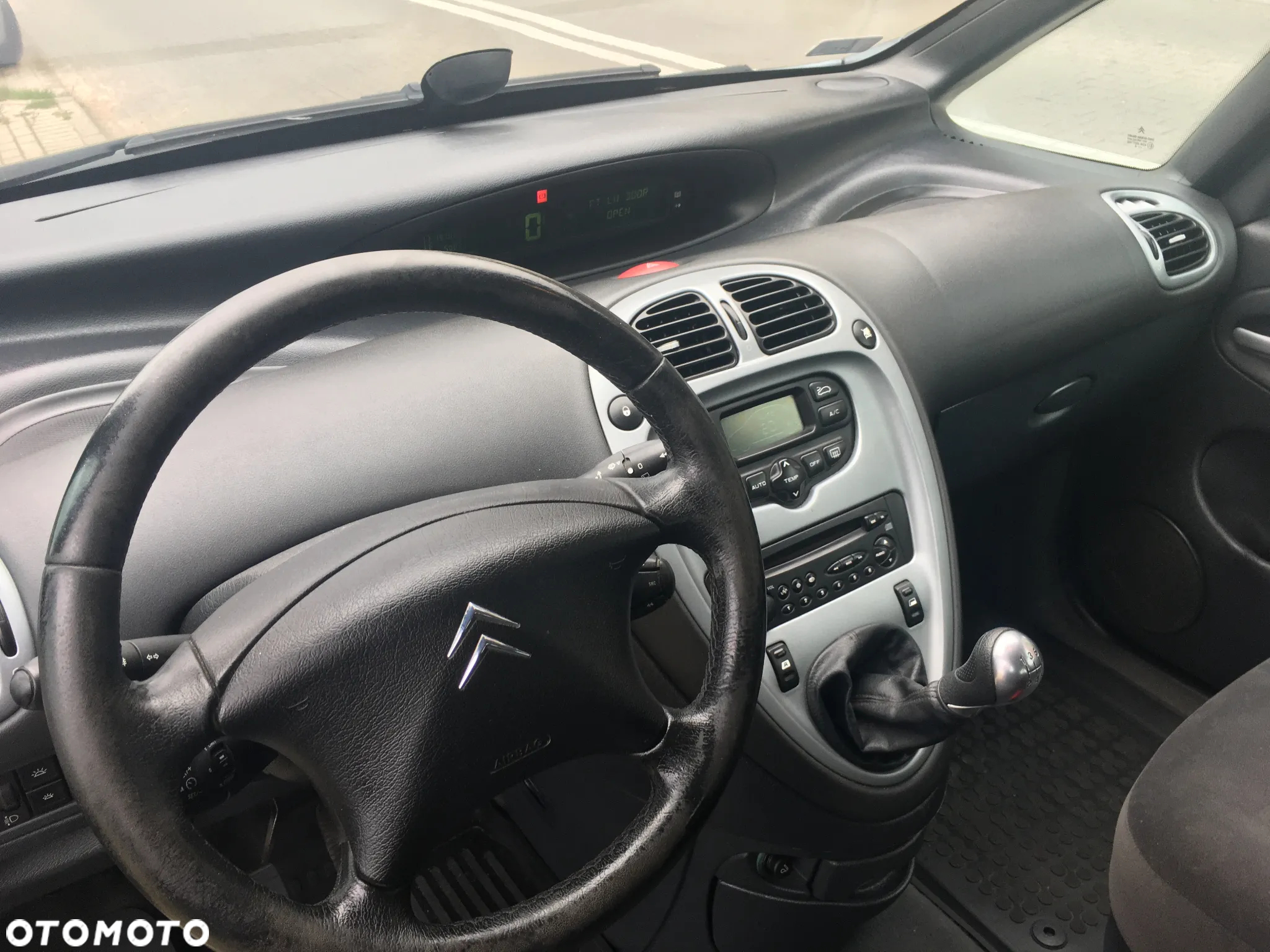 Citroën Xsara Picasso 1.6 HDI Exclusive - 17