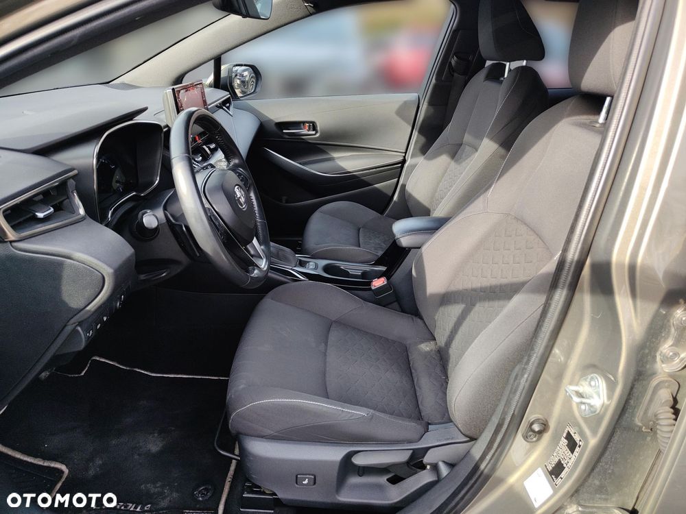 Toyota Corolla 2.0 Hybrid Comfort - 16