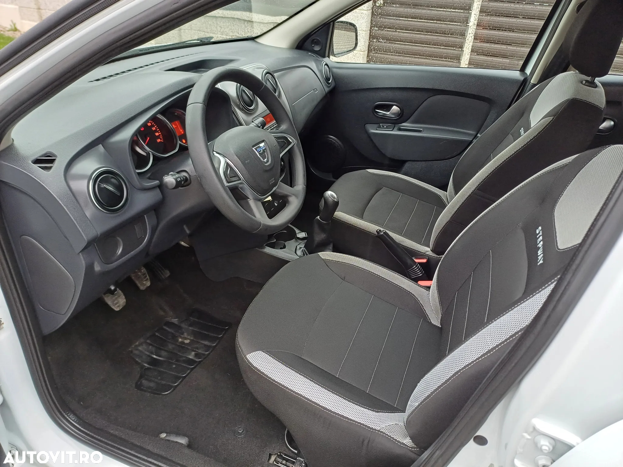 Dacia Sandero 1.5 Blue dCi Laureate - 2