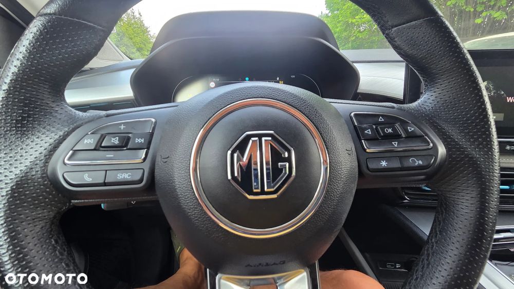 MG 5 Standard Luxury - 17