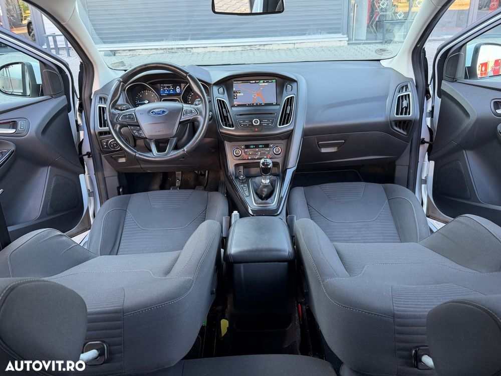 Ford Focus 1.5 TDCi DPF Start-Stopp-System Titanium - 10