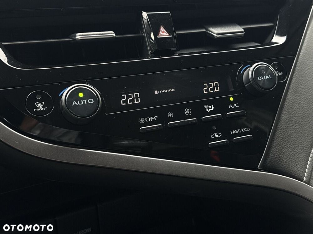 Toyota Camry 2.5 Hybrid Prestige CVT - 26
