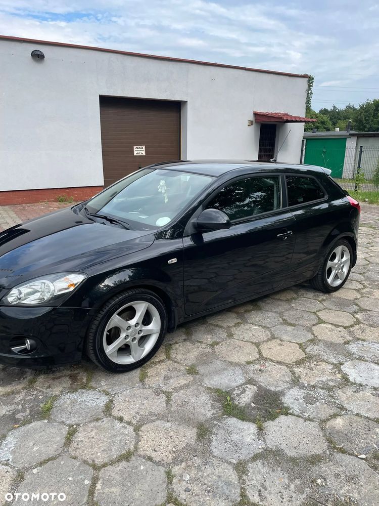 Kia ProCeed - 2