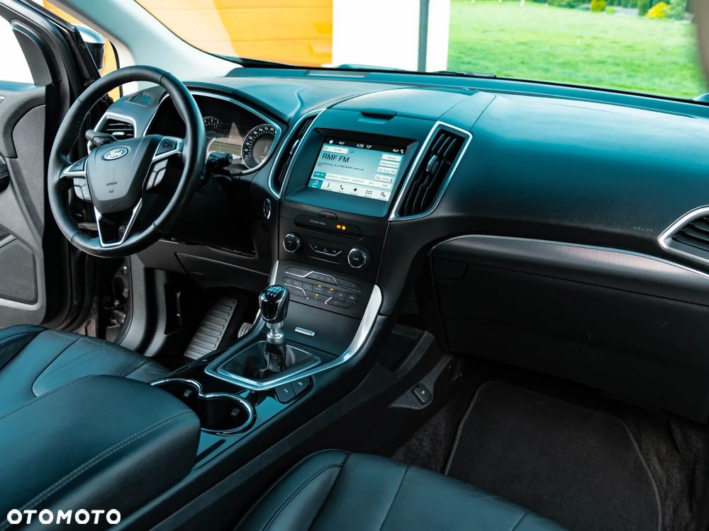 Ford Edge 2.0 TDCi 4x4 Titanium - 21