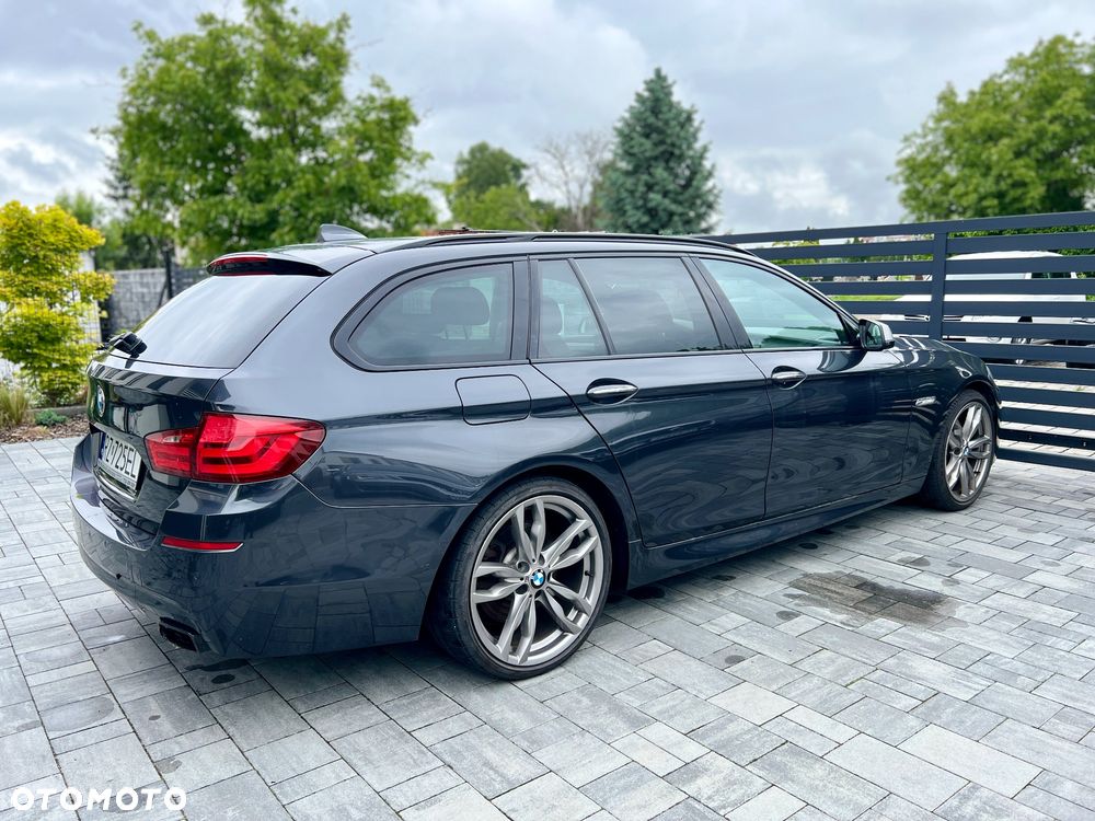BMW Seria 5 M550d xDrive Touring Sport-Aut - 12