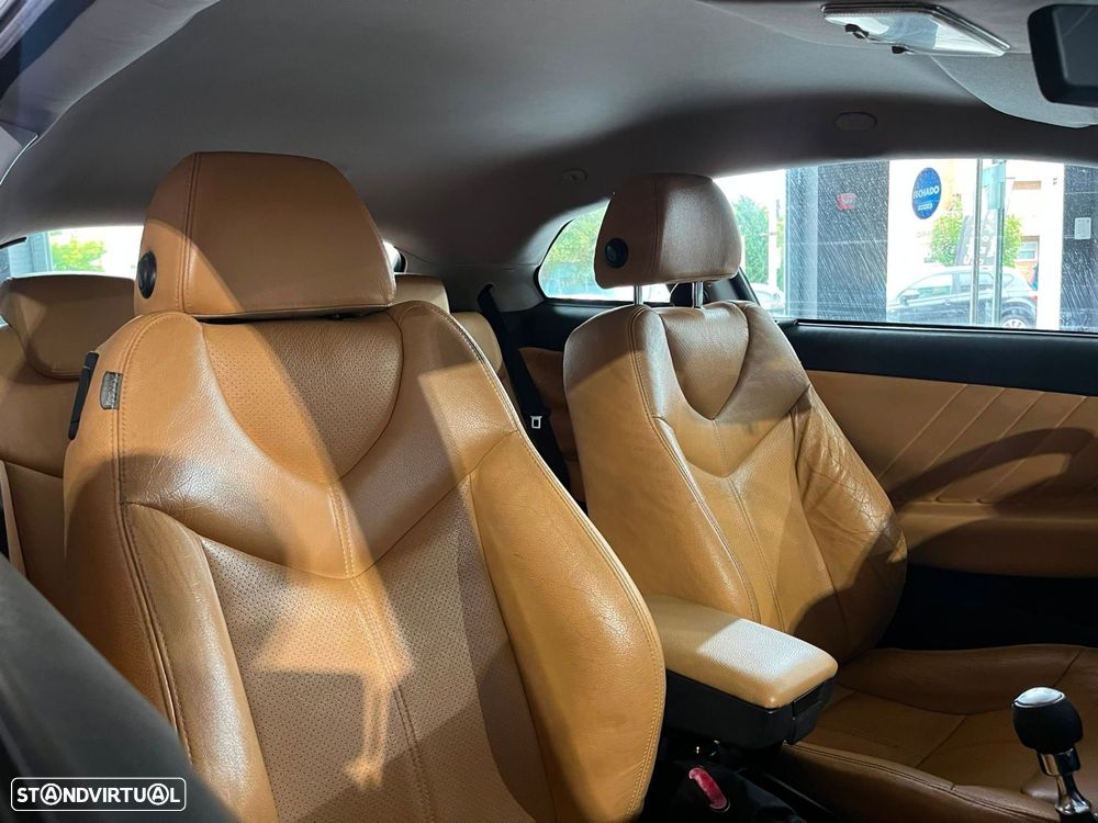 Alfa Romeo GT 1.9 JTD M-JET Progression - 13