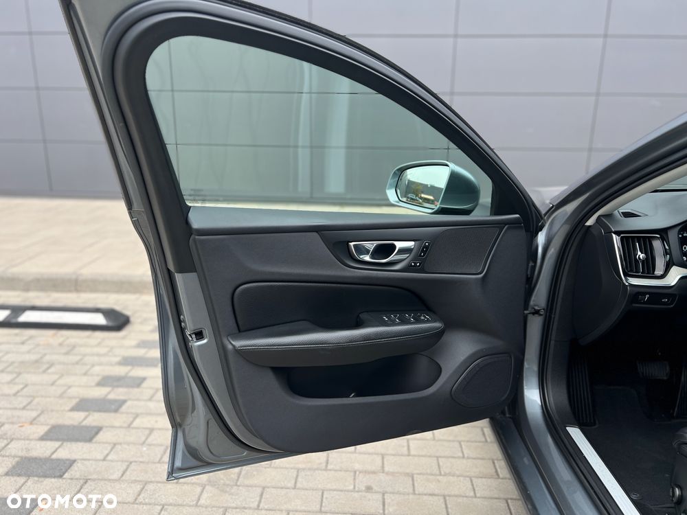 Volvo V60 B4 D Inscription - 25