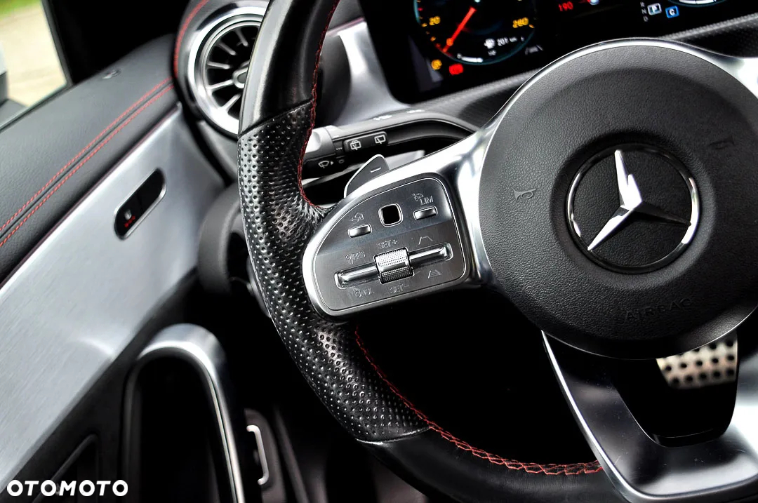 Mercedes-Benz CLA 200 d Shooting Brake 8G-DCT AMG Line - 25