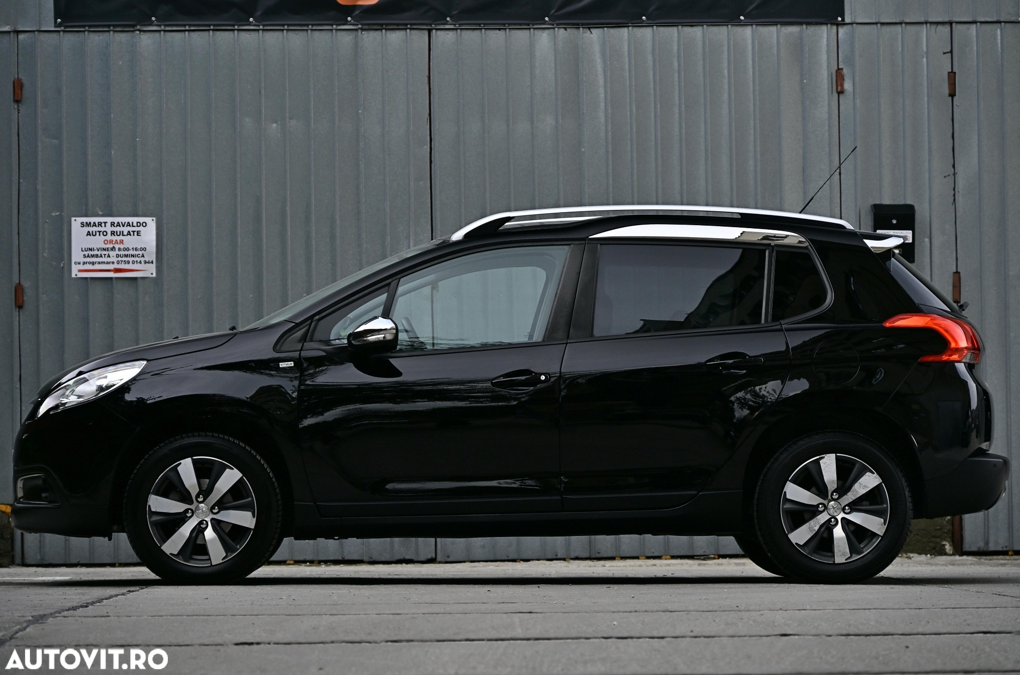 Peugeot 2008 1.2 VTi Access - 10