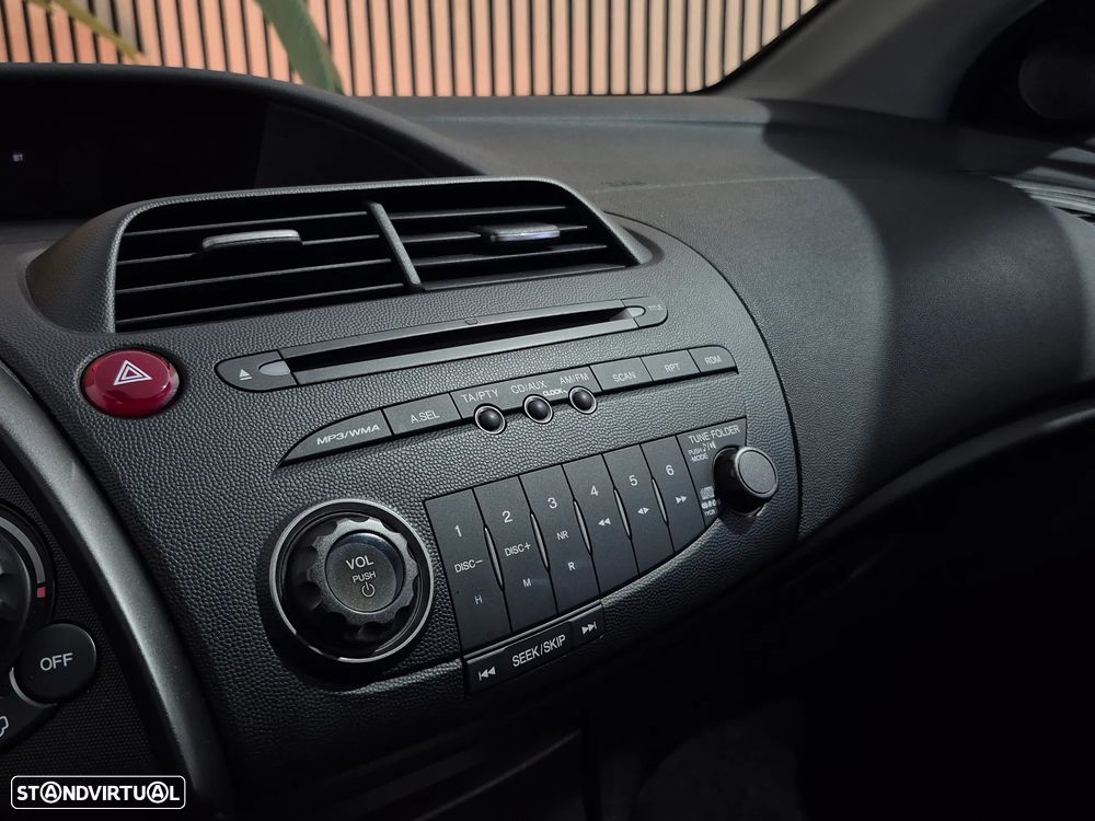 Honda Civic 1.4 i-VTEC Sport Edition - 17