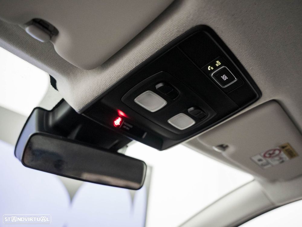 Renault Clio 1.0 TCe Limited - 32