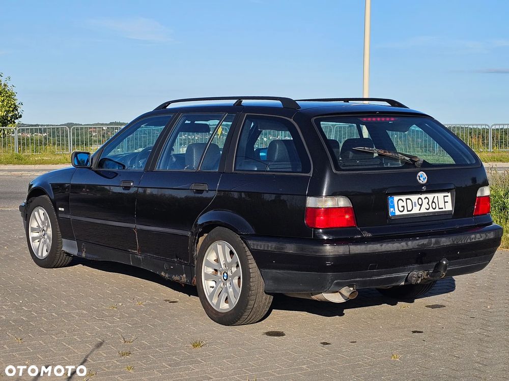 BMW Seria 3 316i - 6