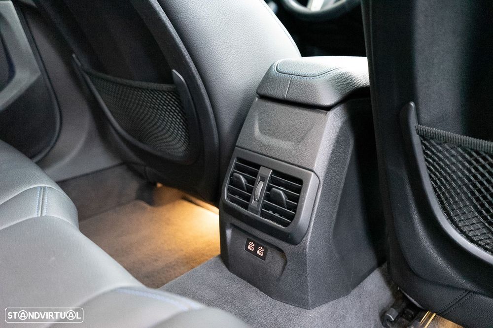 BMW 220 Gran Coupé d Pack Desportivo M - 54
