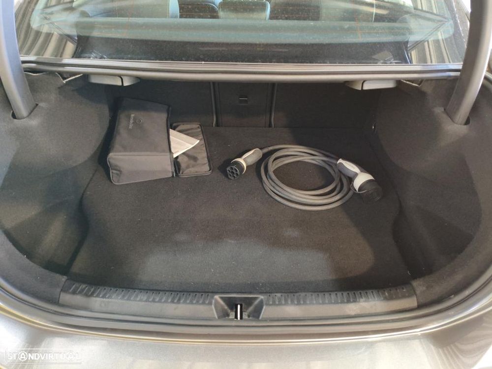 Mercedes-Benz A 250 e Style Plus - 12