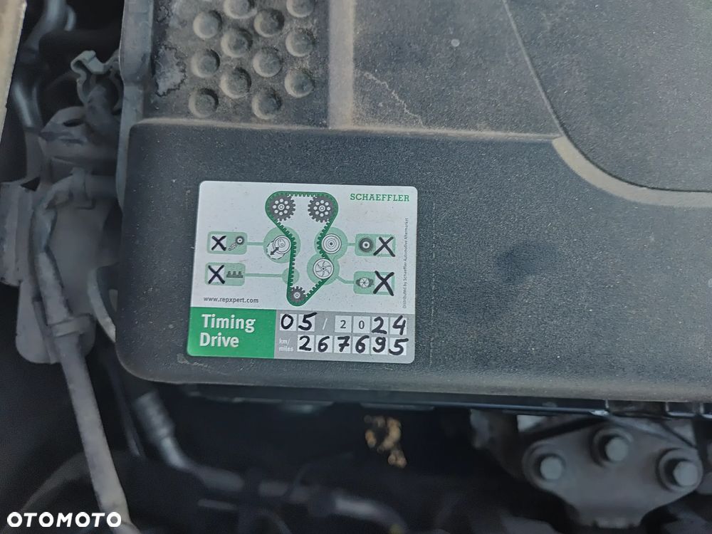 Opel Astra 2.0 CDTI DPF Innovation - 23