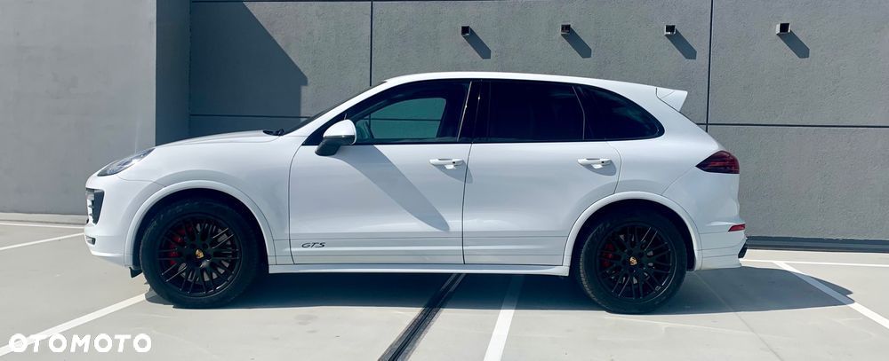 Porsche Cayenne GTS - 12
