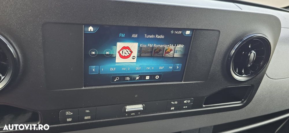 Mercedes-Benz Sprinter - 33