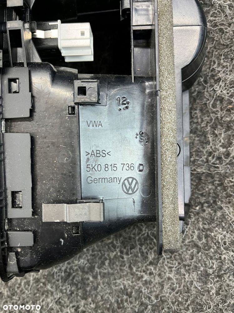 vw golf VI lift kratka nawiewu środkowa 5K0819743 - 6