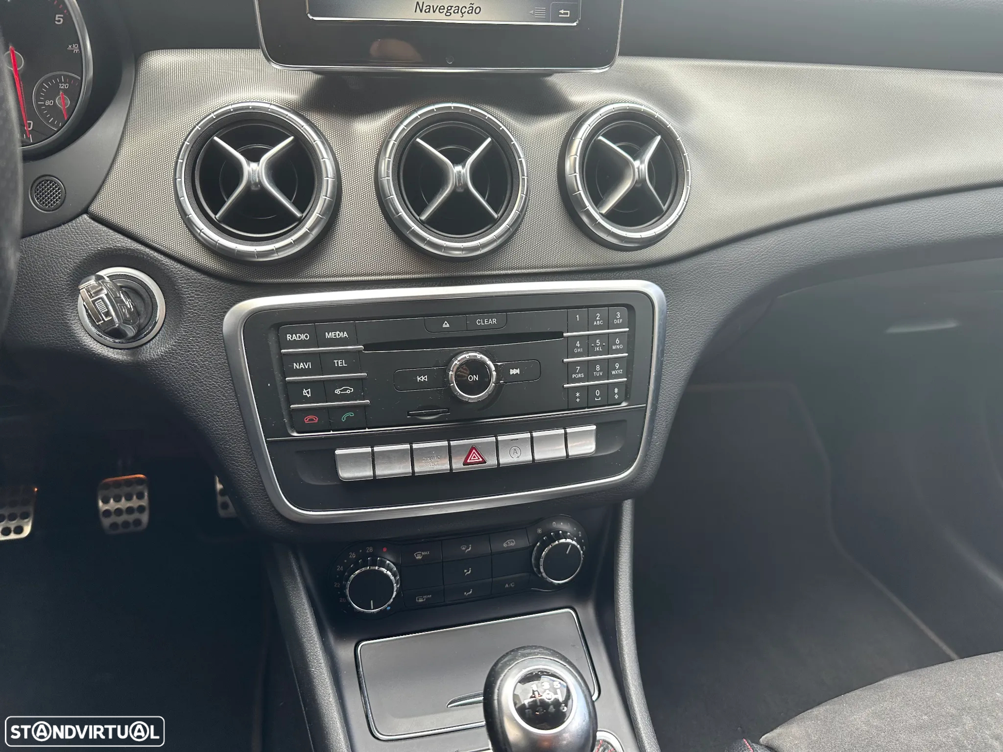 Mercedes-Benz CLA 180 d AMG Line - 15
