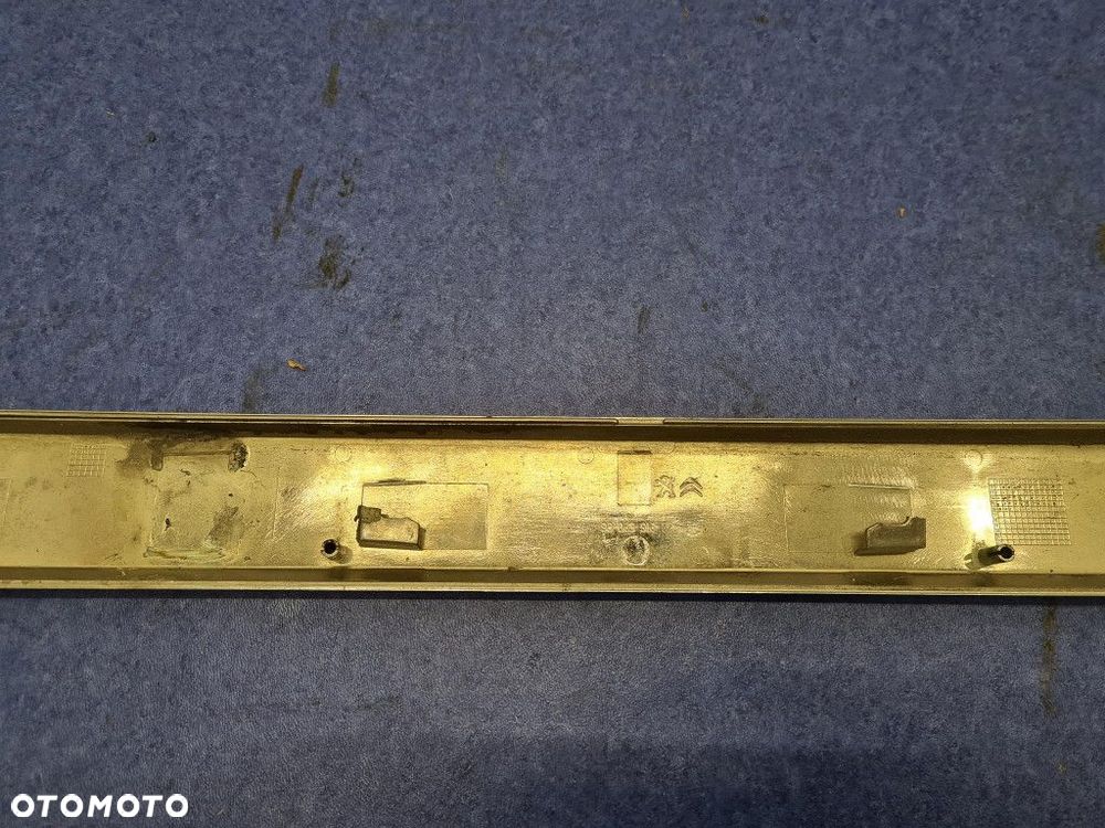 PEUGEOT 2008 LISTWA OZDOBNA DRZWI PRAWY PRZÓD 9806391677 - 7