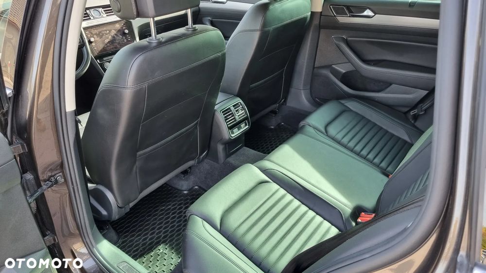 Volkswagen Passat Variant 2.0 TDI BMT Highline DSG - 22