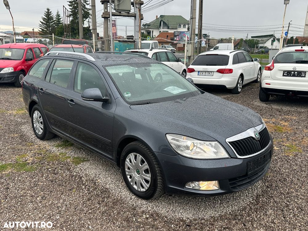 Skoda Octavia 1.6 TDI DPF Ambiente - 1