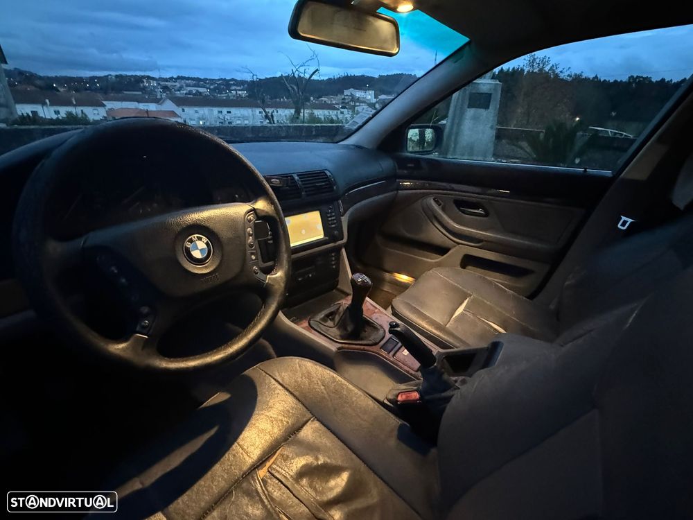 BMW 525 d Touring - 8