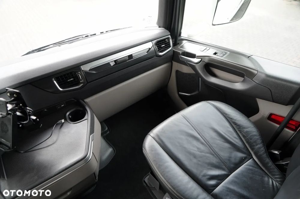 Scania S 500 / RETARDER / KLIMA POSTOJOWA /  CAŁA NA PODUSZKACH / SKÓRY / - 33