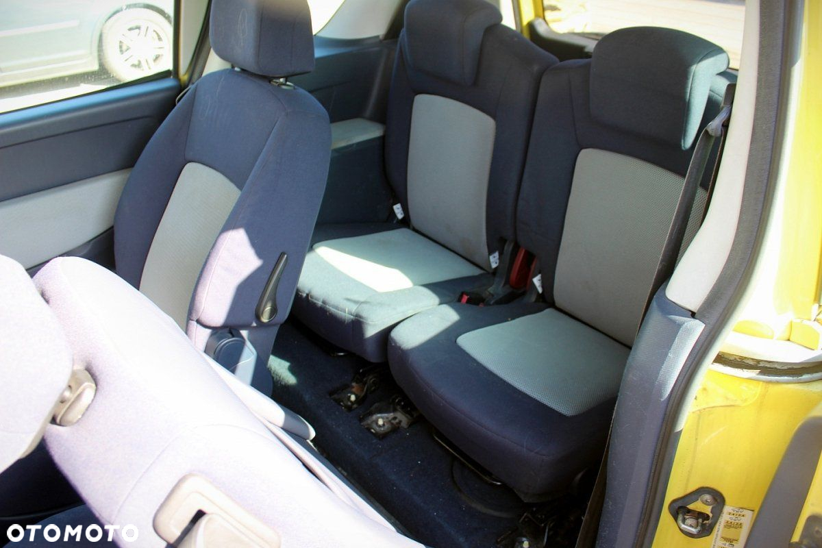Peugeot 1007 2006 1.4i KFV Minivan 3-drzwi (MASKA, ZDERZAK, LAMPA, BŁOTNIK, DRZWI, SZYBA, FOTEL) - 7
