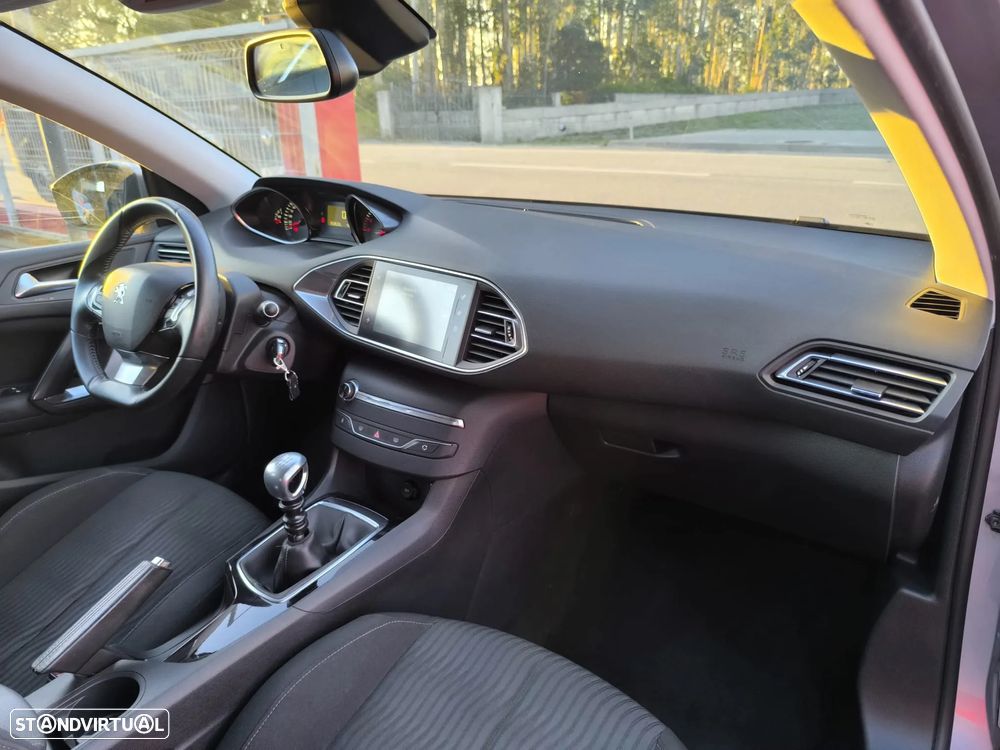 Peugeot 308 1.6 e-HDi Active - 28