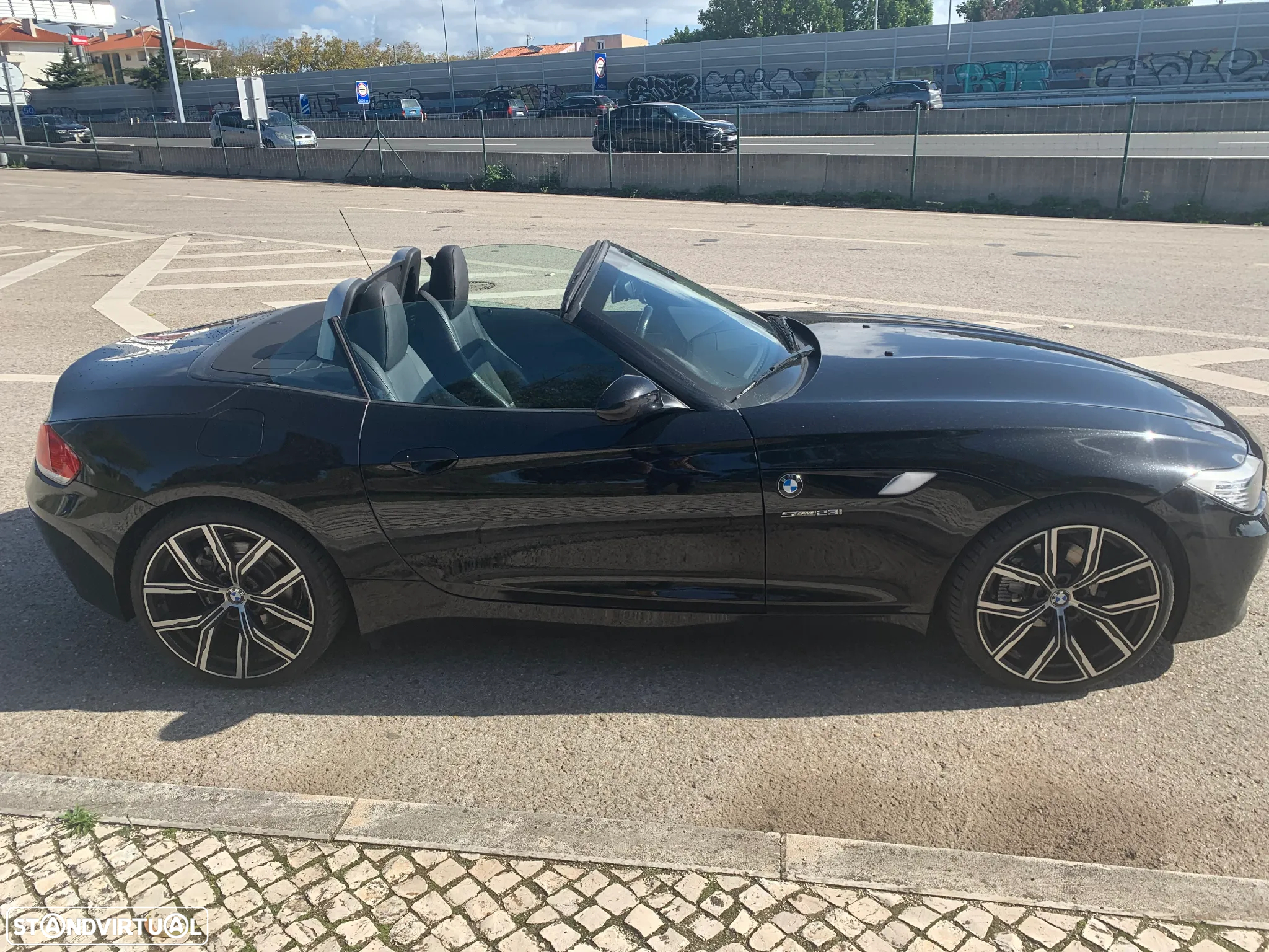 BMW Z4 23 i - 8