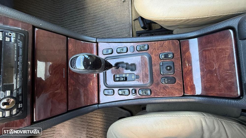 Mercedes-Benz E 220 - 14