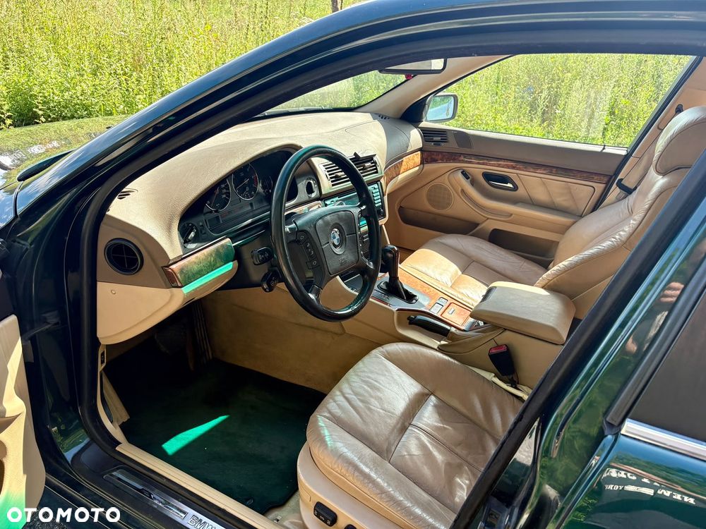 BMW Seria 5 - 11