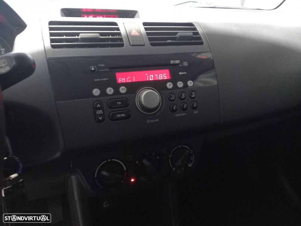 Suzuki Swift 1.3 DDiS GLX - 11