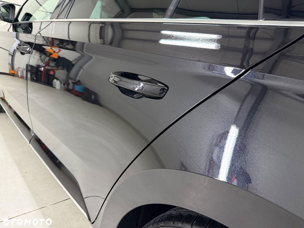 Skoda Superb 2.0 TDI SCR L&K DSG - 11