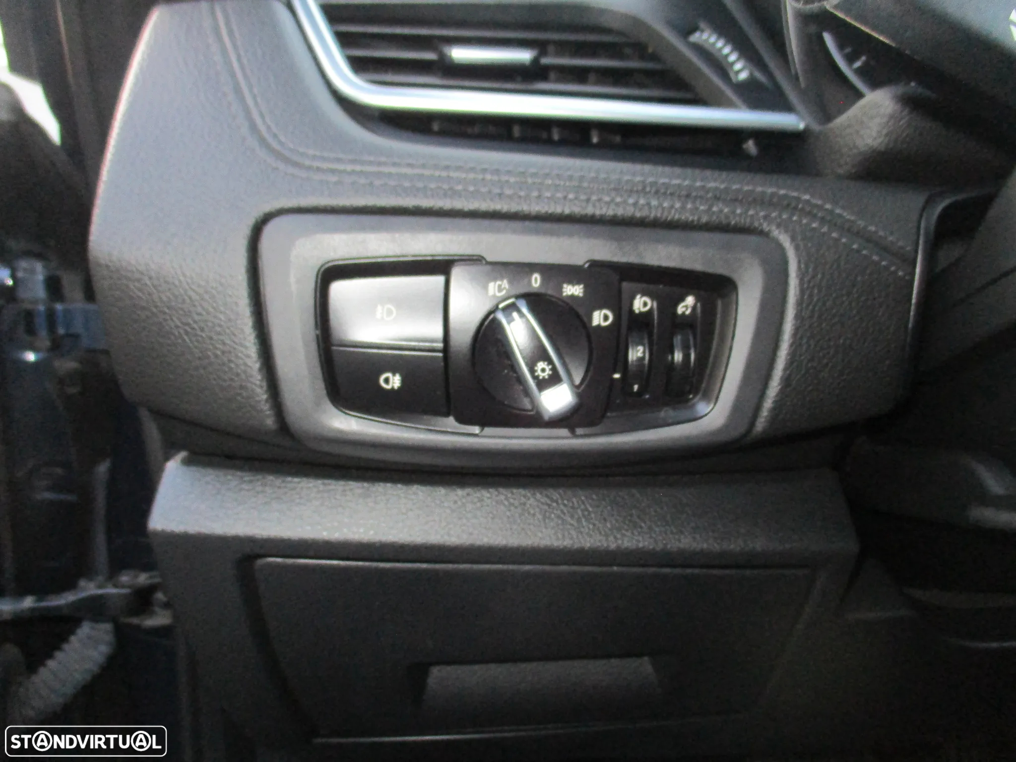 BMW 218 Active Tourer d Line Luxury Auto - 19