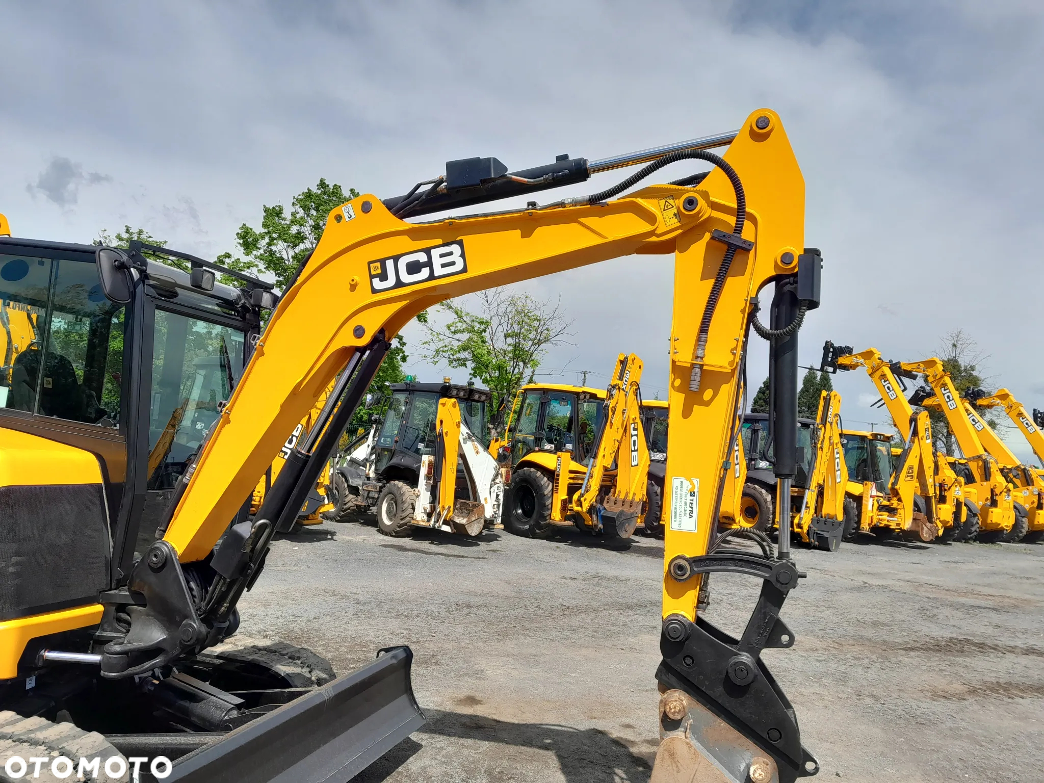 JCB 51r-1 - 16