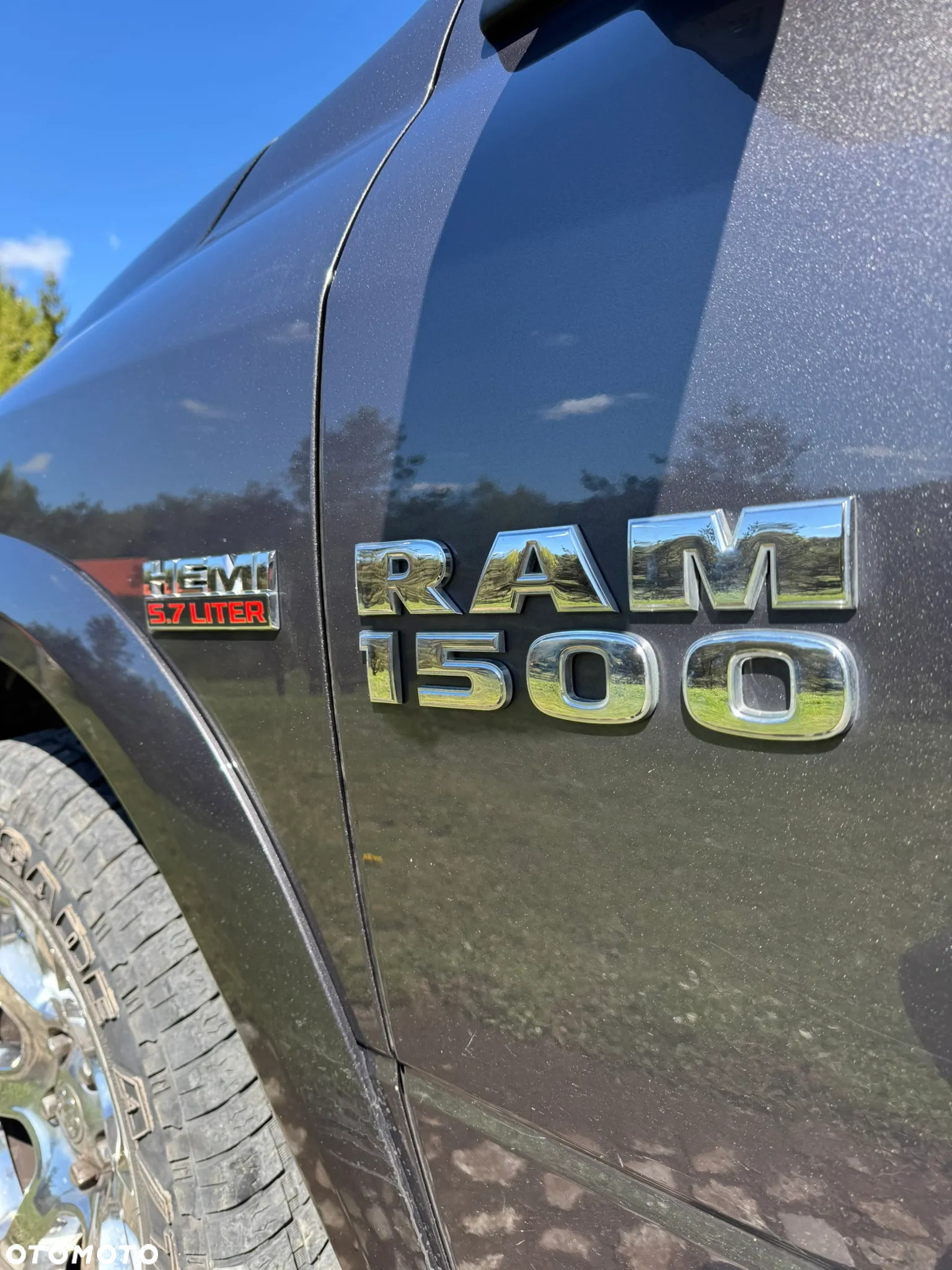 RAM 1500 5.7 Crew Cab Laramie - 11