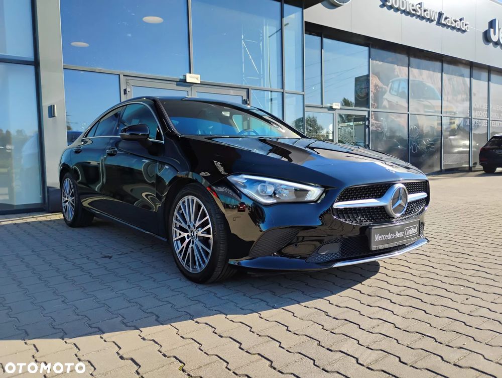 Mercedes-Benz CLA 180 Progressive 7G-DCT - 3