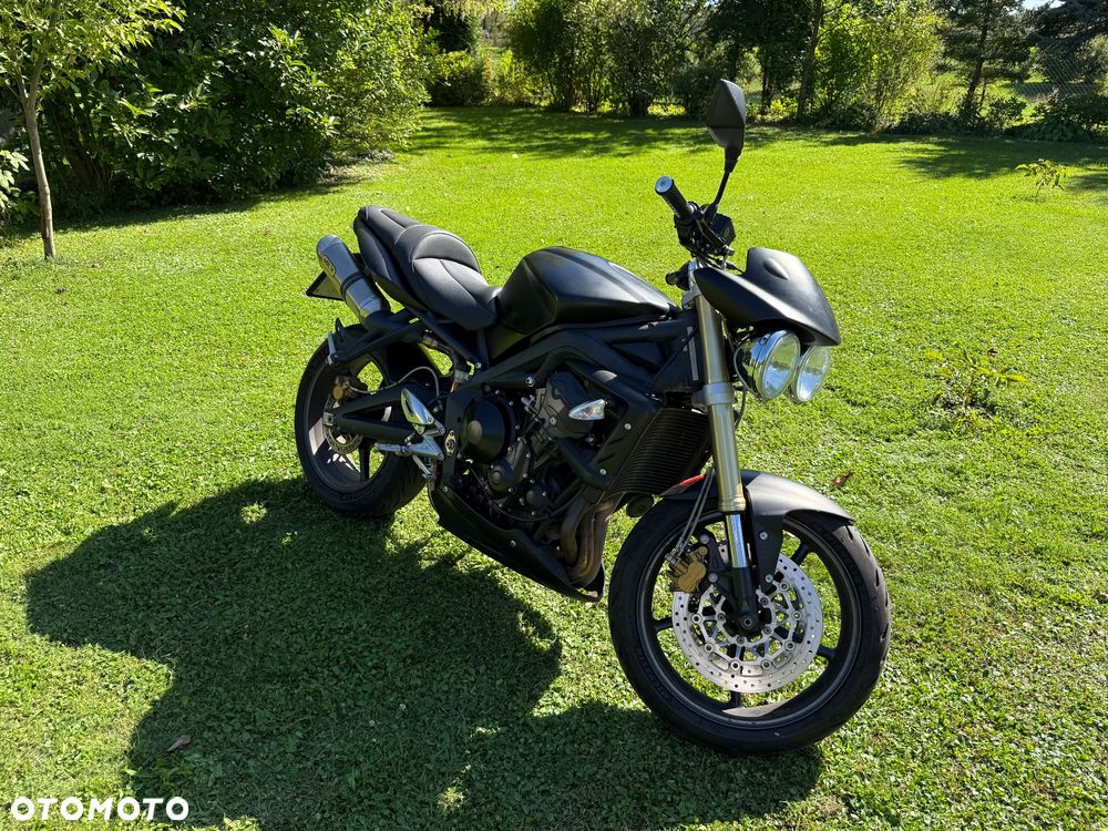 Triumph Street Triple - 1