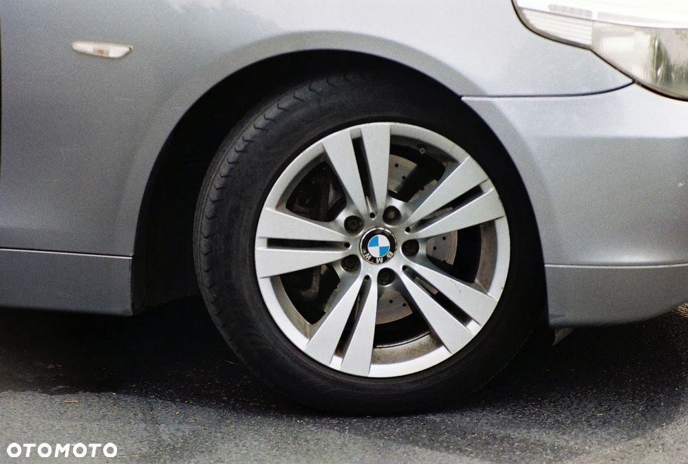 BMW Seria 5 525i - 12