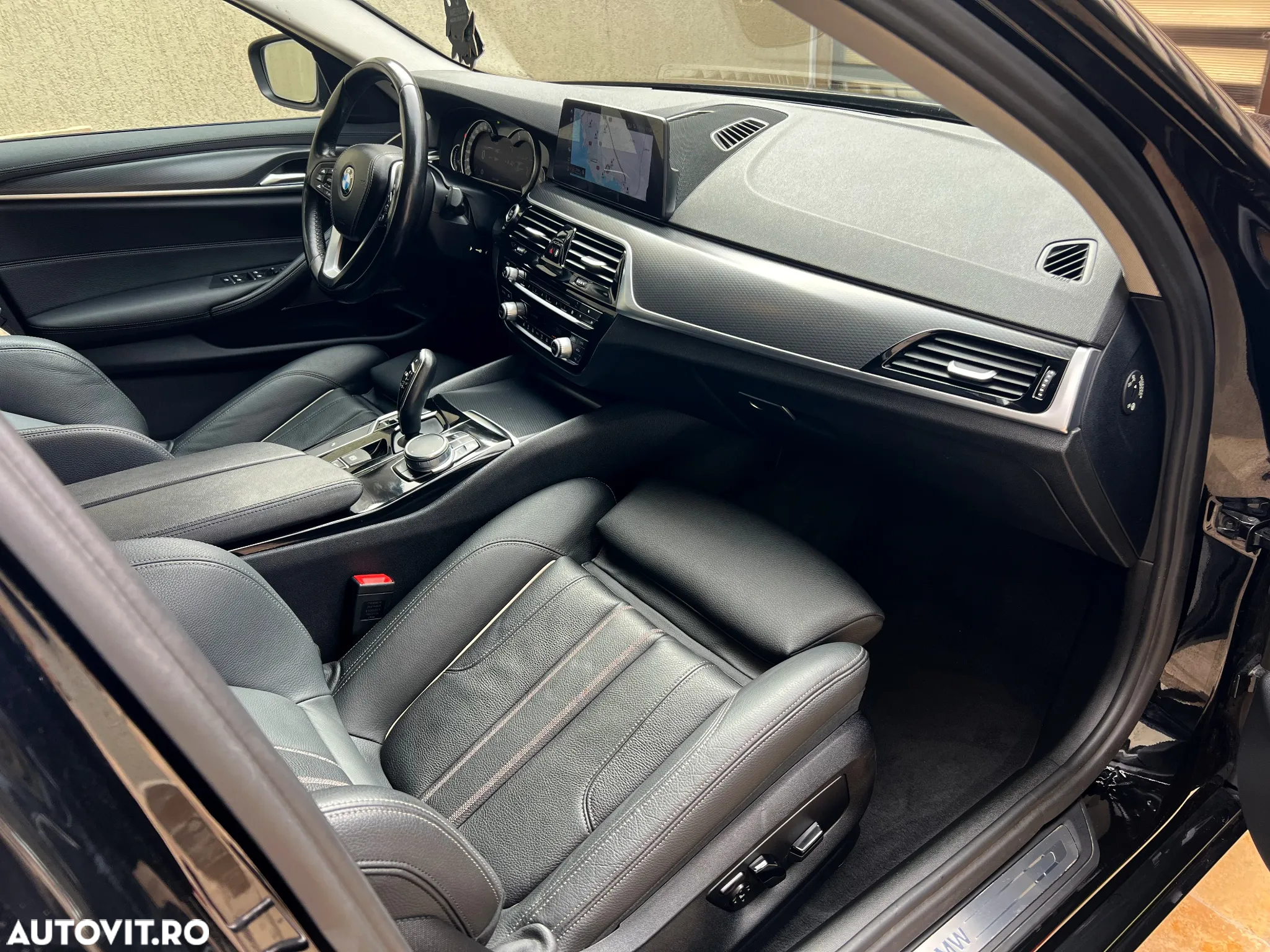 BMW Seria 5 520d AT - 23