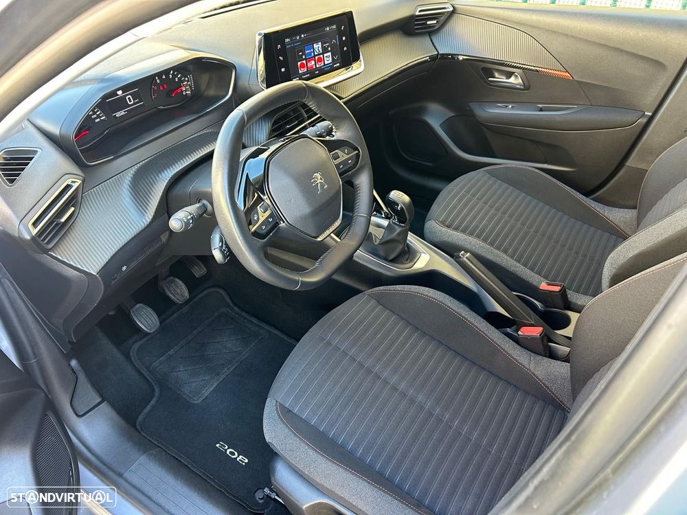 Peugeot 208 1.2 PureTech SE Style - 9