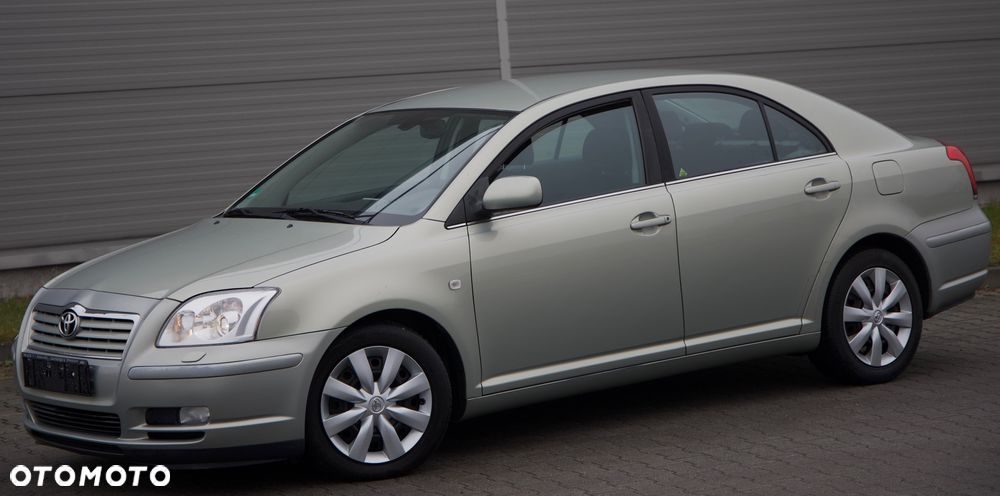 Toyota Avensis 2.0 VVT-i Team - 13